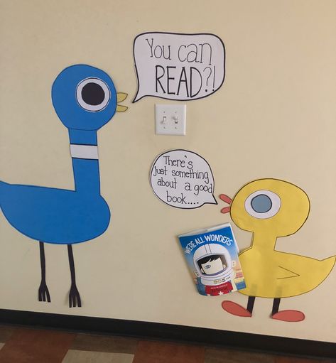 Mo Willems Bulletin Board, Mo Willems Author Study, Mo Williams, Tk Classroom, Piggie And Elephant, Reading Bulletin Boards, Reading Month, Book Theme, Preschool Projects