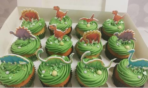 dinosaur cup cakes Gender Reveal Candy, Dinosaur Cupcake, Dinosaur Cupcake Toppers, Dinosaur Cupcakes, Birthday Party Decorations Diy, Cocktail Sticks, Cup Cakes, Cupcake Toppers, Birthday Party Decorations