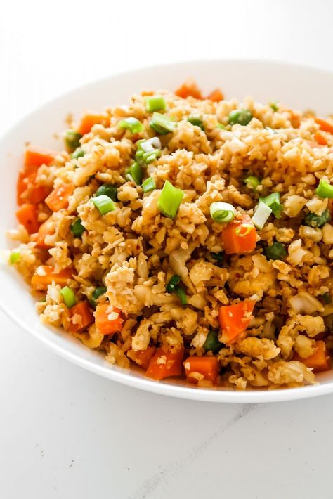 Cauliflower Fried Rice Recipe From Scratch | Healthy Dinner - Beauty Bites Cauliflower Fried Rice Recipes, Cauliflower Fried, Healthy Dinner Options, Easy Cauliflower, Cauliflower Fried Rice, Fried Cauliflower, Fried Rice Recipe, Healthy Meal Plans, Cauliflower Recipes