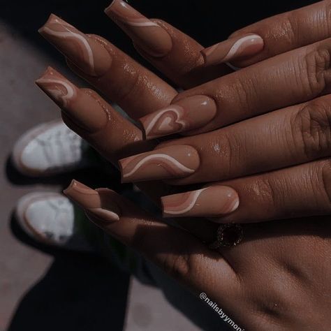 Brown Nail Inspiration, Brown Nails Art, Brown Heart Nails, Nails By Skin Tone Range, Ongles Beiges, Beige Nails Design, Party Concept, Brown Acrylic Nails, Brown Heart