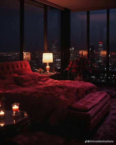 80s Apartment, Penthouse Bedroom, 1980s Interior, 80s Interior Design, 80s Interior, Black Rooms, Bedroom Decor Inspiration, Red Home Decor, Bedroom Red