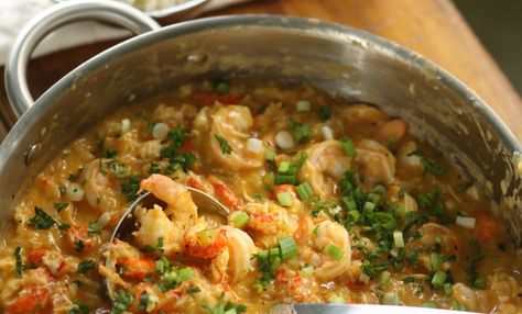 Etouffee Cajun Sides, Crawfish Etoufee, Etouffee Recipe, Crawfish Recipes, Shrimp Etouffee, Cajun Crawfish, Crawfish Etouffee, Creole Cooking, Cajun Dishes