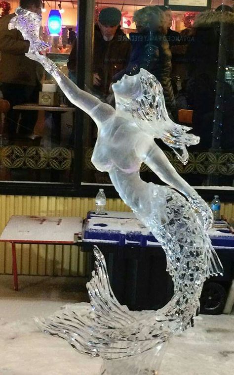 Ice Sculpture Ice Sculpture Wedding, Ice Carving, Ice Art, Snow Sculptures, Mermaid Pictures, Snow Art, Sand Sculptures, Flower Sculptures, Ice Sculptures