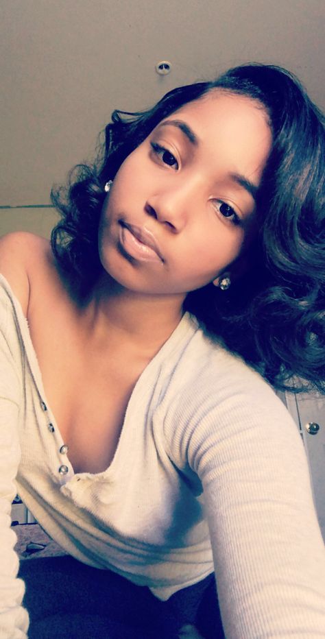 Curls with flat iron Curls With Flat Iron, Flat Curls, Iron Curls, Curled Bob, Flat Iron Curls, Hoco Hairstyles, Bob Lace Front Wigs, Fun Hair, Cute Flats