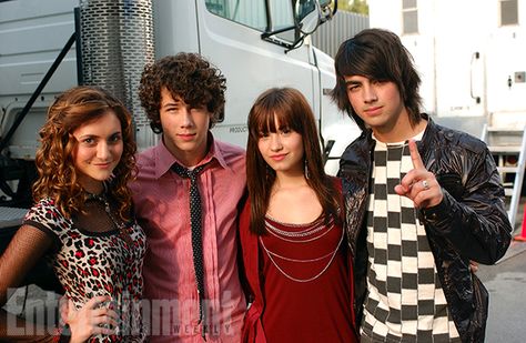 Ice Princess Movie, Demi Lovato 2009, Demi Lovato Albums, Disney Channel Original Movies, Big Bang Theory Quotes, Disney Camping, Disney Channel Movies, Jonas Brother, Disney Channel Original