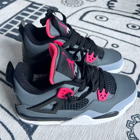 Air Jordan 4 PS Infrared Size 7 Pink Jordans, Nike Shoes Air, Pretty Sneakers, Nike Air Jordan Shoes, Black Nike Shoes, Jordan Shoes Girls, Pretty Shoes Sneakers, Jordan Shoes Retro, All Nike Shoes