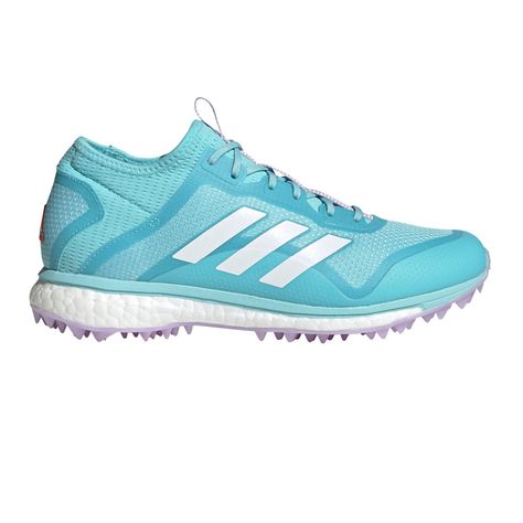 Built with energy-returning cushioning, these field hockey shoes help you go full speed all game long.... Field Hockey Shoes, Hockey Shoes, Women's Hockey, Shoes Trendy, Field Hockey, Swag Shoes, Adidas Samba Sneakers, Cute Everyday Outfits, Everyday Outfits