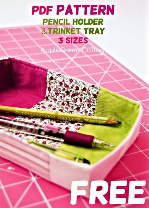 Free Pattern - Trinket Tray And Pencil Holder In 3 Sizes Pencil Holder Diy, Adding Pockets, Diy Organizers, Diy Pencil Holder, Pillow Making, Books Diy, Sewing Videos, Bag Video, Sewing Case