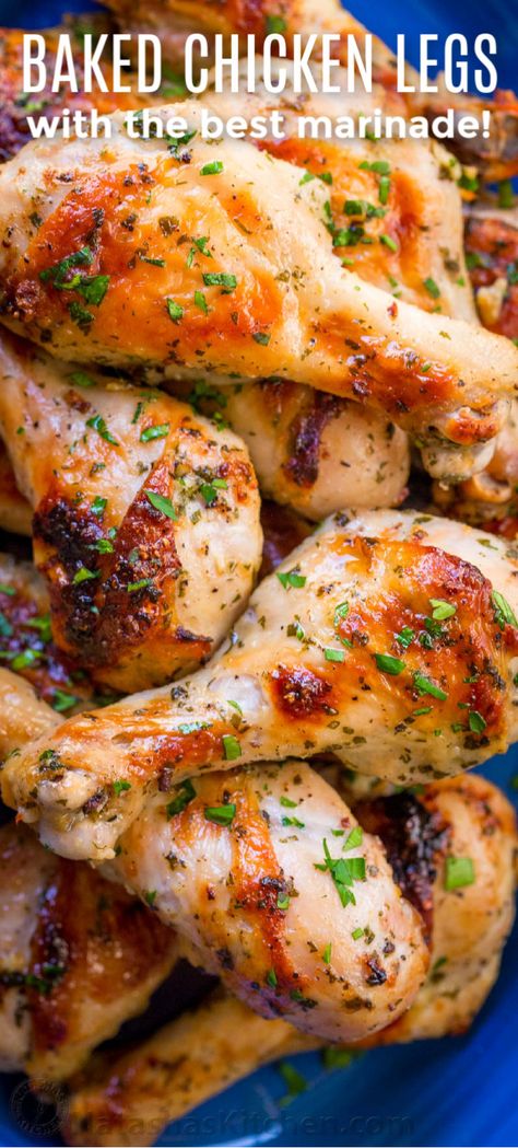 How To Bake Chicken, Best Ever Chicken, Baked Chicken Drumsticks, Chicken Leg Recipes, Bake Chicken, Drumstick Recipes, Chicken Drumstick Recipes, Garlic Recipes, Oven Baked Chicken