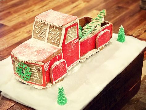 Gingerbread Truck Ideas, Gingerbread Truck Template, Gingerbread Truck, Gingerbread Contest, Graham Cracker House, Gingerbread Inspiration, Homemade Gingerbread House, Cottagecore Recipes, Gingerbread Creations