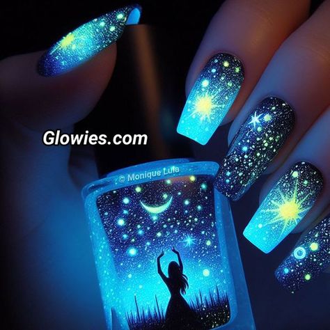 Glow In The Dark Nail Ideas, Dark Nails Designs, Glow In The Dark Nails, Monique Lula, Dark Nail Designs, Dog Sketch, Amazing Dresses, Glow Nails, Simple Nail Art Designs