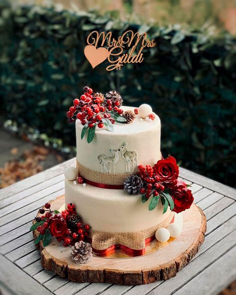 Chic Christmas Wedding Ideas For Your Fairy Tale ★ christmas wedding ideas cake Wedding Cakes Christmas Theme, Christmas Wedding Invites Invitation Ideas, Wedding Cake Christmas Theme, Holiday Wedding Cake, Winter Wedding Cakes Elegant, Christmas Theme Wedding Cake, Simple Christmas Wedding Cake, Christmas Vow Renewal Ideas, Christmas Themed Wedding Cake