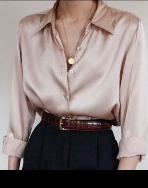 Dark Academia Outfit Women, Dark Academia Outfit, Silk Blouses, Academia Fashion, Outfit Women, Mode Inspo, 가을 패션, Professional Outfits, Looks Style