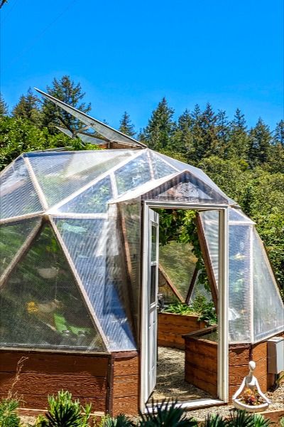 Learn how the Growing Dome greenhouse can help you and your family in your quest to create the ultimate modern homestead! Geodome Greenhouse, Growing Dome, Dome Greenhouse, Modern Homestead, Modern Homesteading, 40 Acres, Red Mountain, Greenhouse Gardening, Over The Hill