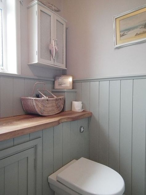 Pinterest Bathroom, Bathroom Cottage, Small Farmhouse Bathroom, Cloakroom Toilet, Small Toilet Room, Downstairs Loo, Downstairs Toilet, Cottage Bathroom, Toilet Room