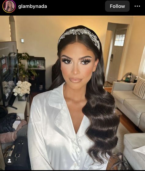 Glamorous Bridal Hair, Bride Hair Down, Glam Bride Makeup, Bridal Hair Down, 20 Makeup, Wedding Hair Headband, Hollywood Hair, Bridal Hair Inspiration, Wedding Hairstyles Bride