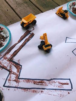 Construction Zone Preschool, Construction Worker Activities Preschool, Construction Workers Preschool, Construction Theme Science Activities, Preschool Construction Worker Activities, Preschool Construction Theme Art, Construction Worker Craft Preschool, Construction Art, Construction Trucks