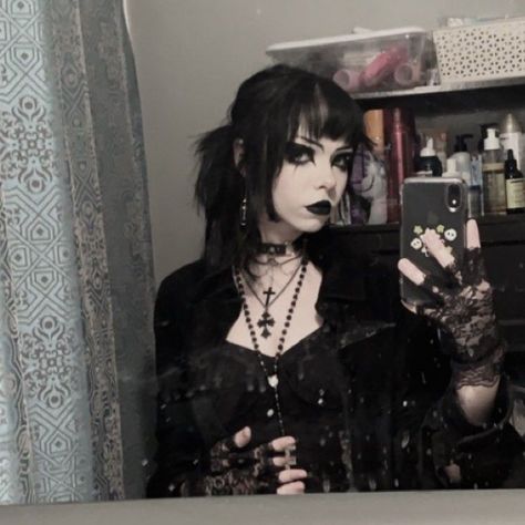 Trad Goth Outfits, Goth Outfit Inspo, Goth Fits, Goth Outfit Ideas, Goth Stuff, Goth Subculture, Trad Goth, Goth Look, Goth Women