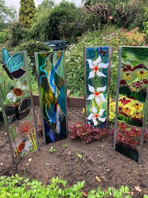 Fused Glass Yard Art, Glass Fusion Garden Stakes, Stain Glass Yard Art Garden Stakes, Fused Glass Garden Stakes Yard Art, Fused Glass Flower Pot Stakes, Glass Totems/ Yard Art, Serenity Garden, Glass Fusion Ideas, Glass Fusing Projects