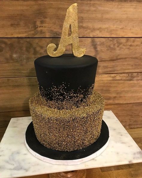 Blue 40th Birthday Cake, Black Birthday Cake, Birthday Cake Black, Black And Gold Cake, 25th Birthday Cakes, Diy Birthday Cake, Sweet 16 Birthday Cake, Black Cake, Birthday Cake For Him