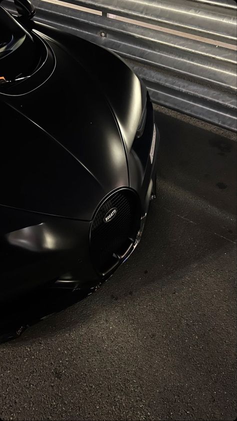 Bugatti Black Wallpaper, Bugatti Aesthetic, Aesthetic Cool, Ford Mustang Car, Pimped Out Cars, Car Tattoos, Car Aesthetic, Car Cleaning Hacks, Bugatti Chiron