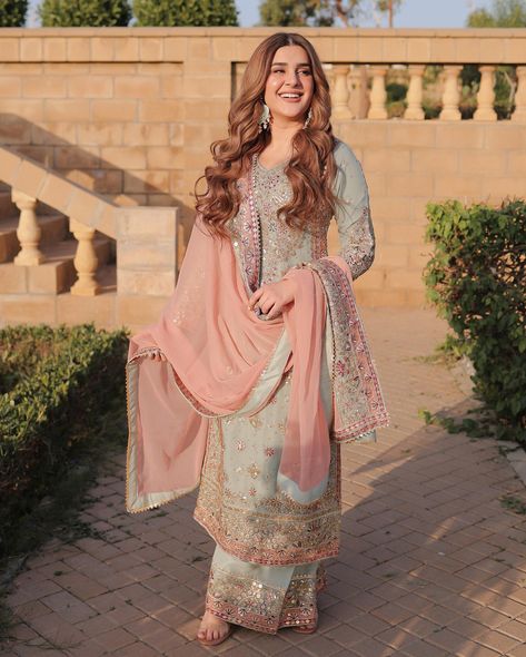 #STYLEDBYLAAM - Shop #KubraKhan’s look at UPTO 65% OFF for PKR 16,530/- (stitched) only 😍 Brand: Haseens 🌟 LAAM EID FESTIVAL - KHUSHIYON KI DASTAK 🌟 🚀 Free Shipping Across UAE 🛩️ Flat $25 Shipping Fee Across USA ✈️ Flat 40% off Canada & Australia Shipping Rates 🛬 Flat 50% off on Saudi Arabia Shipping rates 🛍️ Tap the link in bio to shop now! @laamofficial @laambasics @laam_kids @laam_couture @laam_modestwear @laamloves @lifeatlaam Desi Clothing, Eid Festival, Dress Book, Fashion Aesthetics, Stylish Dress Book, Fashionista Clothes, Aesthetic Beauty, Kurta Designs, Dress Ideas