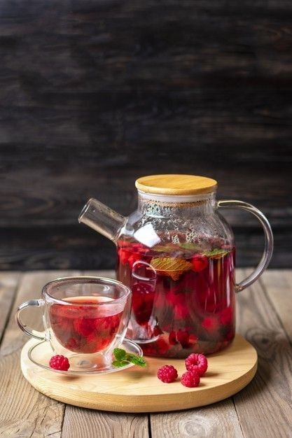 Fruit Tea Aesthetic, Healthy Iced Tea, Tea Tips, Bolo Red Velvet, Tea Drink Recipes, Summer Tea, Pretty Drinks, Tea Break, Fruit Tea