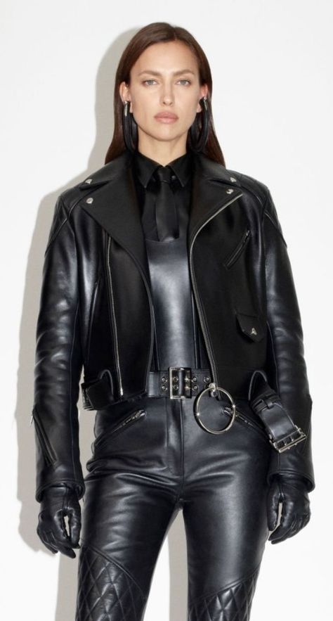 Sans titre on Tumblr Leather Couture, Ralph Lauren Womens Clothing, Women Wearing Ties, Tight Leather Pants, Latex Lady, Lamb Leather Jacket, Vinyl Clothing, Leder Outfits, Black Leather Gloves