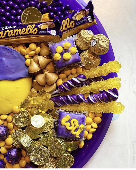 Lsu Football Birthday Party, Lsu Party Food, Lsu Graduation Party, Lsu 1st Birthday, Lsu Birthday Party, Lsu Themed Birthday Party, Lsu College Bed Party, Lsu Party, Lsu Graduation