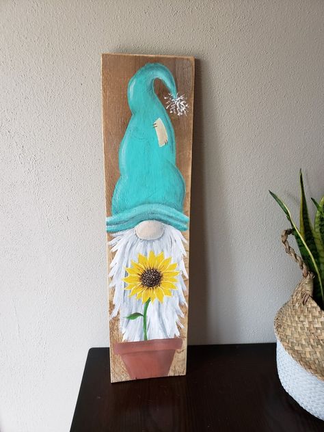 Spring Gnomes Painted On Wood, Painted Porch Signs, Gnome Painting Ideas, Spring Porch Signs, Gnome Painting, Gnome Art, Spring Wood Crafts, Gnome Paint, Plank Art