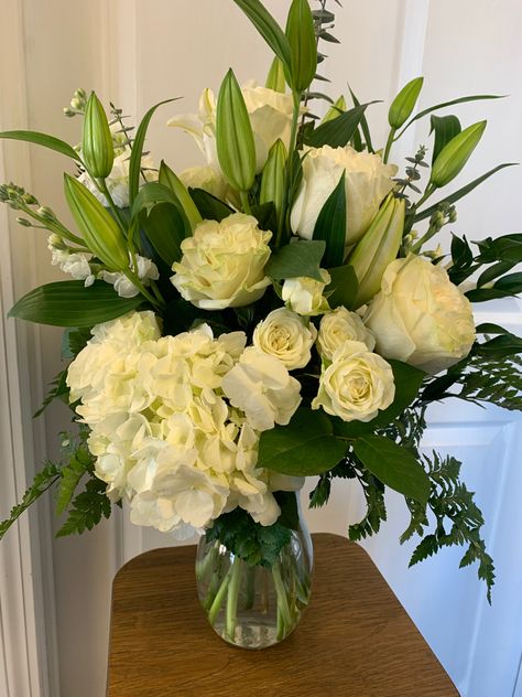 White Hydrangea Flower Arrangements, 20 Year Anniversary Ideas, Altar Flower Arrangements, White Spray Rose, White Hydrangea Centerpieces, Year Anniversary Ideas, Spring Centerpieces, Hydrangea Flower Arrangements, White Spray Roses