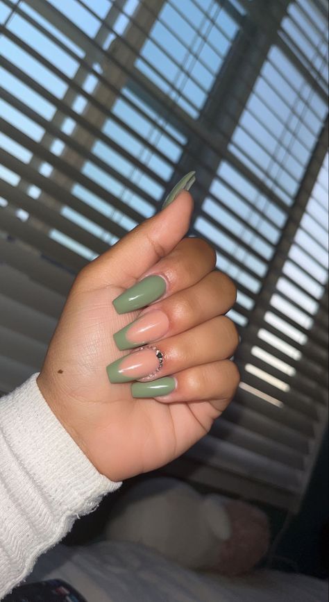 Coffin Green Acrylic Nails, Kylie Kardashian Nails, Army Green French Tip Nails, Green Acrylic Nails French Tip, Green French Tip Nails Coffin, Olive Green French Tip, Olive Green French Tip Nails, Sage Green French Tip Nails, Portugal Nails