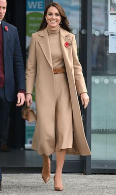 Kate Middleton Stil, Kate Middleton Style Outfits, Düşes Kate, Camel Coat Outfit, Looks Kate Middleton, Estilo Kate Middleton, Kate Middleton Outfits, Princess Kate Middleton, Middleton Style