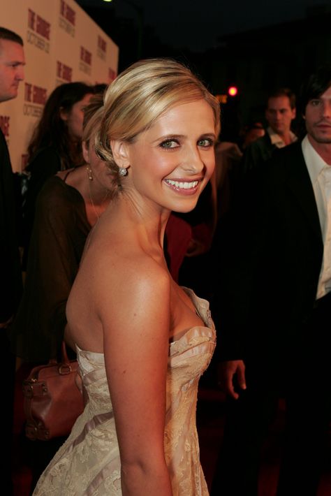 Sarah Michelle Gellar Michelle Gellar, Buffy Summers, Liv Tyler, Sarah Michelle Gellar, Female Actresses, Jessica Chastain, Successful Women, Zuhair Murad, Buffy The Vampire Slayer