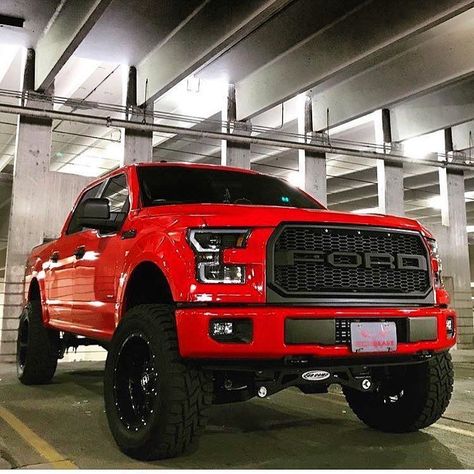 Top 10 Red Lifted Ford F150 Trucks You Must See. Red Lifted Ford F150 with blacked out custom grille and Hostile wheels. Ideas for Ford truck owners.  #fordtruck #liftedford #liftedfordf150 #redf150 #customfordf150 #f150_gallery Ford Trucks Wallpaper, Lifted Ford Trucks F150, F350 Lifted, Trucks Wallpaper, Ford F150 Lifted, F150 Lifted, Ford Trucks For Sale, Custom Wheels Trucks, Custom Lifted Trucks