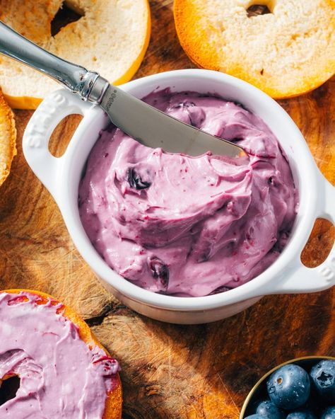 Cream Cheese Bagel Spread, Cream Cheese Spread For Bagels, Blueberry Appetizer, Bagel Spread Recipes, Spread For Bagels, Cheese Quick Bread, Jalapeno Cream Cheese Dip, Blueberry Butter, Cream Cheese Spread Recipes