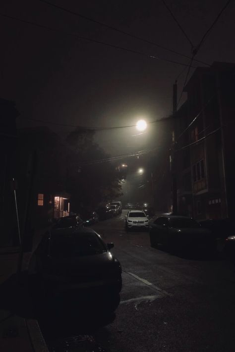 a dark street at night #spooky #streetlight #scary Scary Night Aesthetic, Rainy Vibes, Dark Core, Street At Night, Rainy Street, Creepy Houses, Creepy Photos, Dark Street, Thunder And Lightning