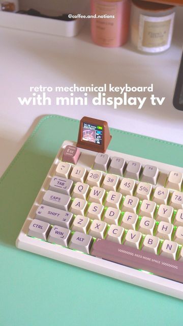 Epomaker Keyboard, Cute Mechanical Keyboard, Epomaker Rt100, Retro Keyboard, Wfh Setup, Game Setup, Pinterest Room, Mini Display, Mini Tv