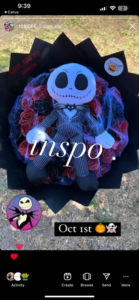 Nightmare Before Christmas Flowers, Ramo Ideas, Halloween Flowers, Spooky Szn, Flower Gift Ideas, Paper Bouquet, Bouquet Ideas, Flower Arrangements Diy, Christmas Flowers