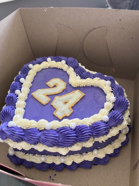 Kobe Birthday Cake, Kobe Year Cake, Kobe Year Birthday Ideas, Lakers Cupcakes, Kobe Cake, Lakers Cake, Nba Wife, 24th Birthday Cake, Scorpio Szn