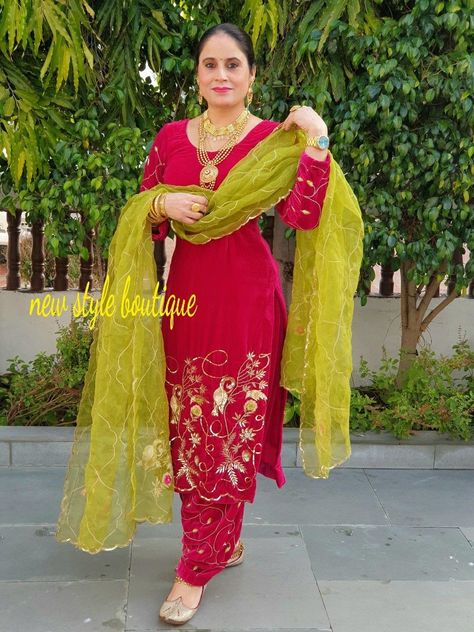 Mehroon Suit Designs Punjabi, Latest Punjabi Suits Party Wear, Red Punjabi Suit, Jaggo Outfit Punjabi Suit, Designer Suits For Wedding, Latest Punjabi Suits, Punjabi Dress Design, Asian Wedding Dress Pakistani, Patiala Suit Designs