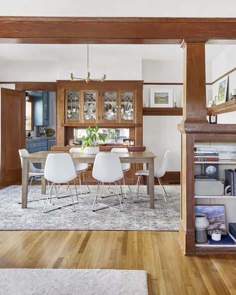 Ashley from The Gold Hive's dining room.  San Diego Craftsman that she and her husband updated and re-modeled. Featured on Emily Henderson's blog in Jan 2019. Craftsman Bungalow Dining Room, Bungalow Dining Room, Renovated Craftsman, Craftsman Dining Room, California Craftsman, Craftsman Style Bungalow, Dark Dining Room, Built In Buffet, Apartment Dining Room