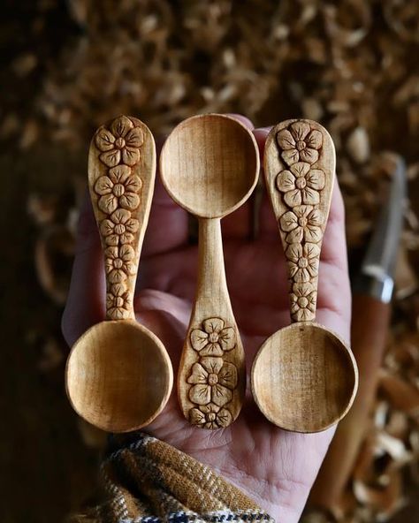 Wooden Spoon Carving, Tea Herbs, Woodwork Diy, Large Workshop, Spoon Carving, Wood Slice Crafts, Craft Wood, Coffee Scoop, Wood Project