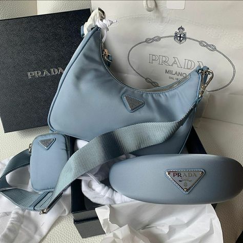 Luxury Things, Money Bags, Bag Prada, Blue Handbags, Luxury Lifestyle Dreams, Fancy Bags, Prada Bags, Mode Inspo, Money Bag