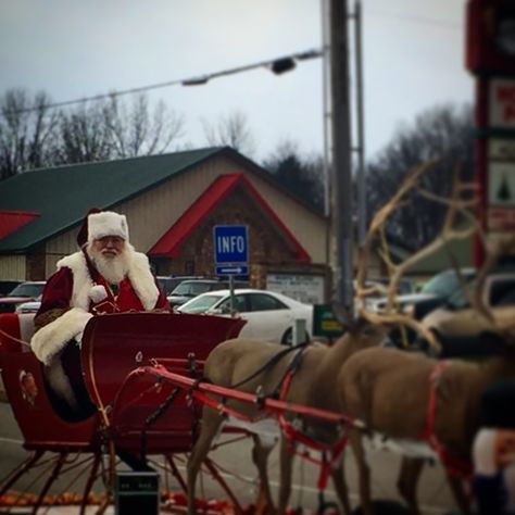 Christmas Parade in Santa Claus, Indiana Santa Claus Indiana, Holiday World, Indiana Travel, Christmas Parade, Mormon Temple, Open Fire, Christmas Santa Claus, Amazing Adventures, Unique Things