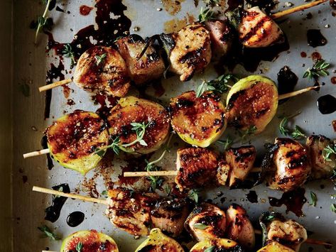 Glazed Chicken and Fig Skewers Fig Skewers, Fig Food, Best Grilled Chicken, Chicken Kebab Recipe, Fig Salad, Protein Fruit, Cooking Light Recipes, Cook More, Fig Recipes