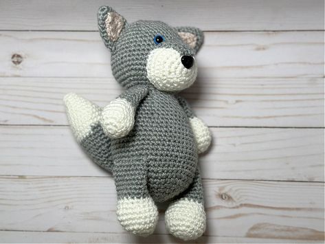 Wolf Amigurumi, Wolf Crochet, Minecraft Wolf, Crochet Wolf, Pointy Ears, Gray Wolf, Quick Knits, Sewing Stitches, Grey Wolf