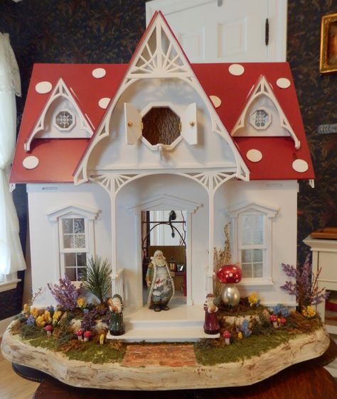 Orchid Dollhouse, Orchid House, Creole Cottage, Miniature Orchids, Simple Decoration, Christmas Village Display, Village Display, Glitter Houses, Putz Houses