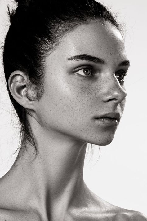 Face Structure, Beauty Portraits, Beautiful Freckles, Face Profile, Face Drawing Reference, Face Reference, Face Photography, Female Portraits, Portrait Sketches