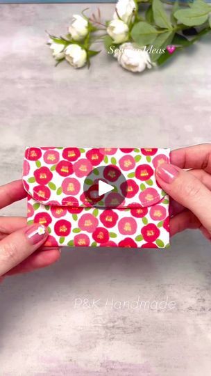 Diy Card Pouch, Credit Card Holder Pattern Free, Diy Cardholder, Credit Card Holder Diy, Sewing Ideas Easy, Credit Card Holder Pattern, Fabric Card Holder, Card Holder Diy, Credit Card Pouch